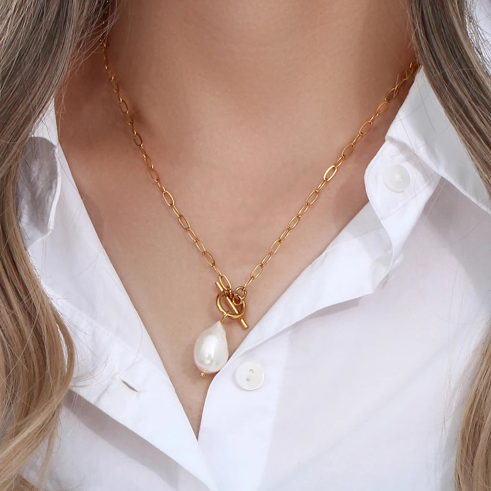 Irregular Pearl Necklace