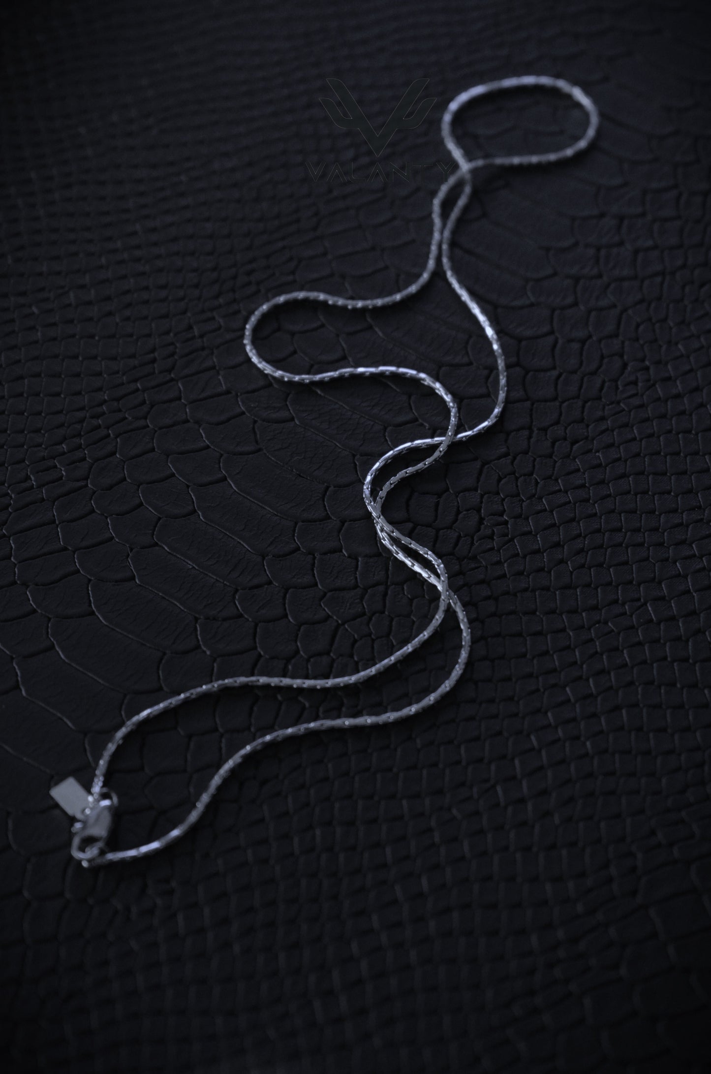 Minimalist Wire Necklace