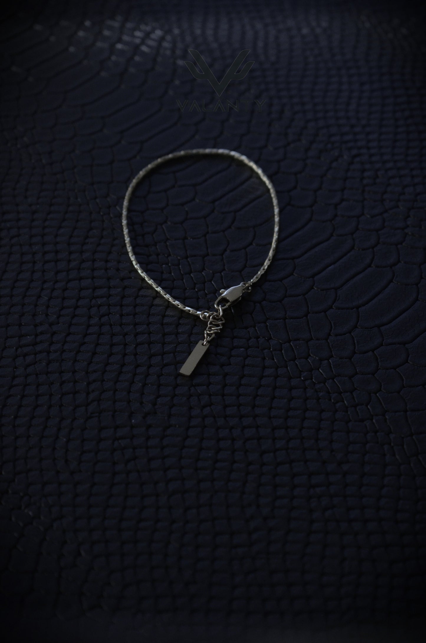 Minimalist Wire Bracelet