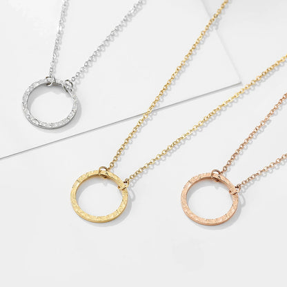 Fine Loop Necklace