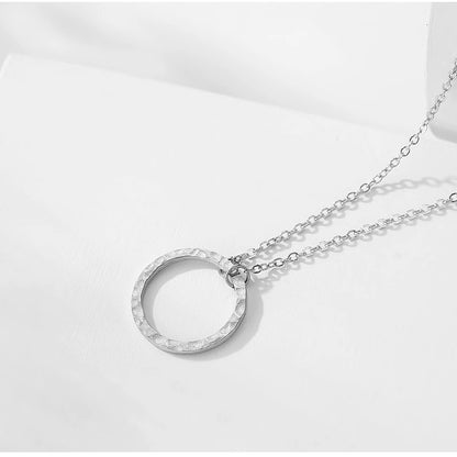Fine Loop Necklace