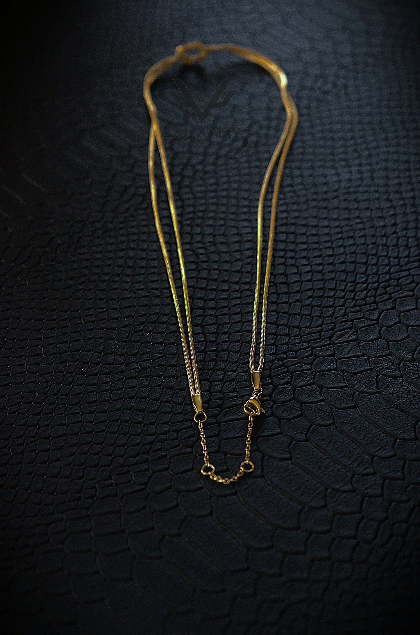 Minimalist Knotted Rope Necklace