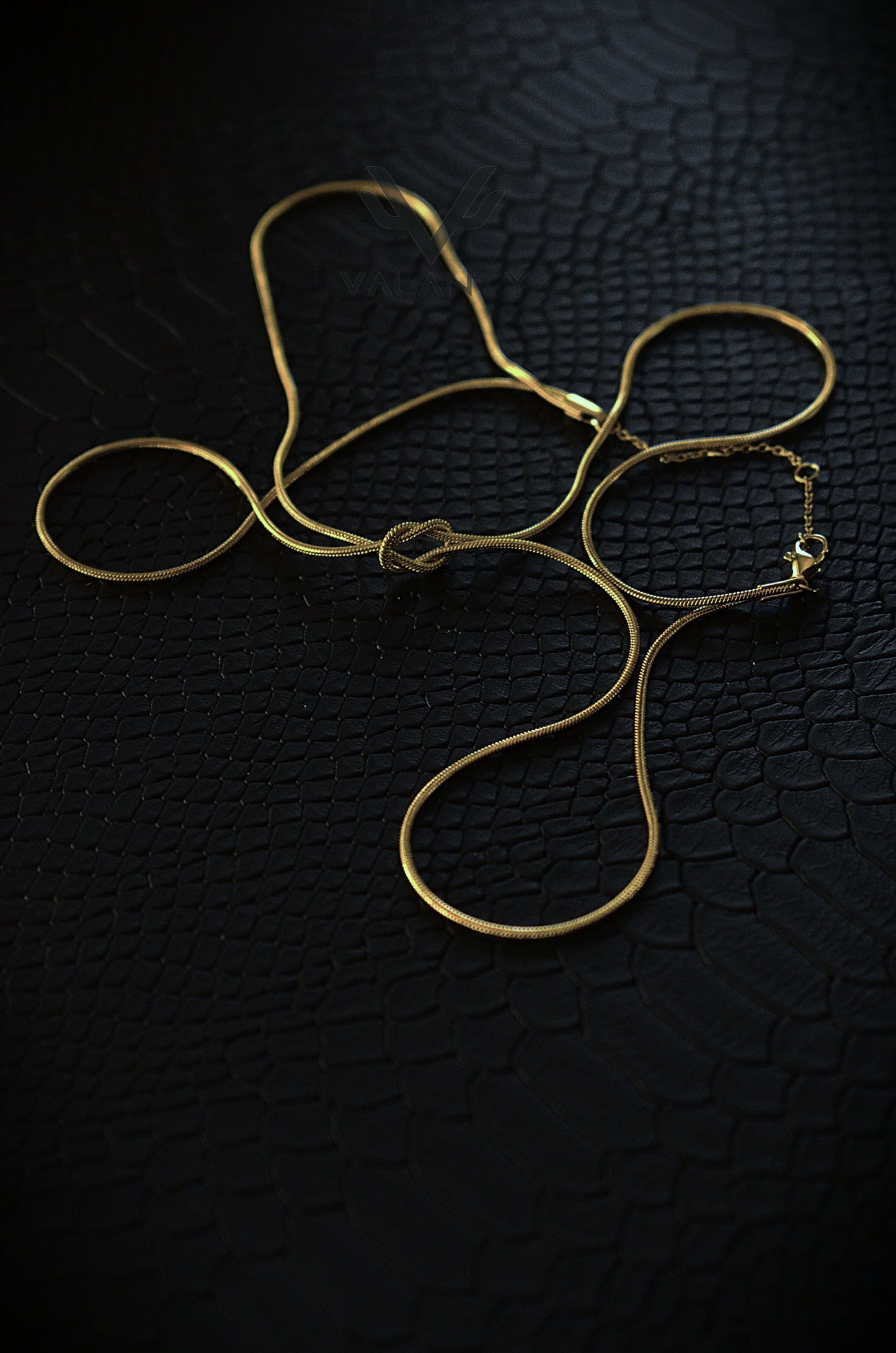 Minimalist Knotted Rope Necklace