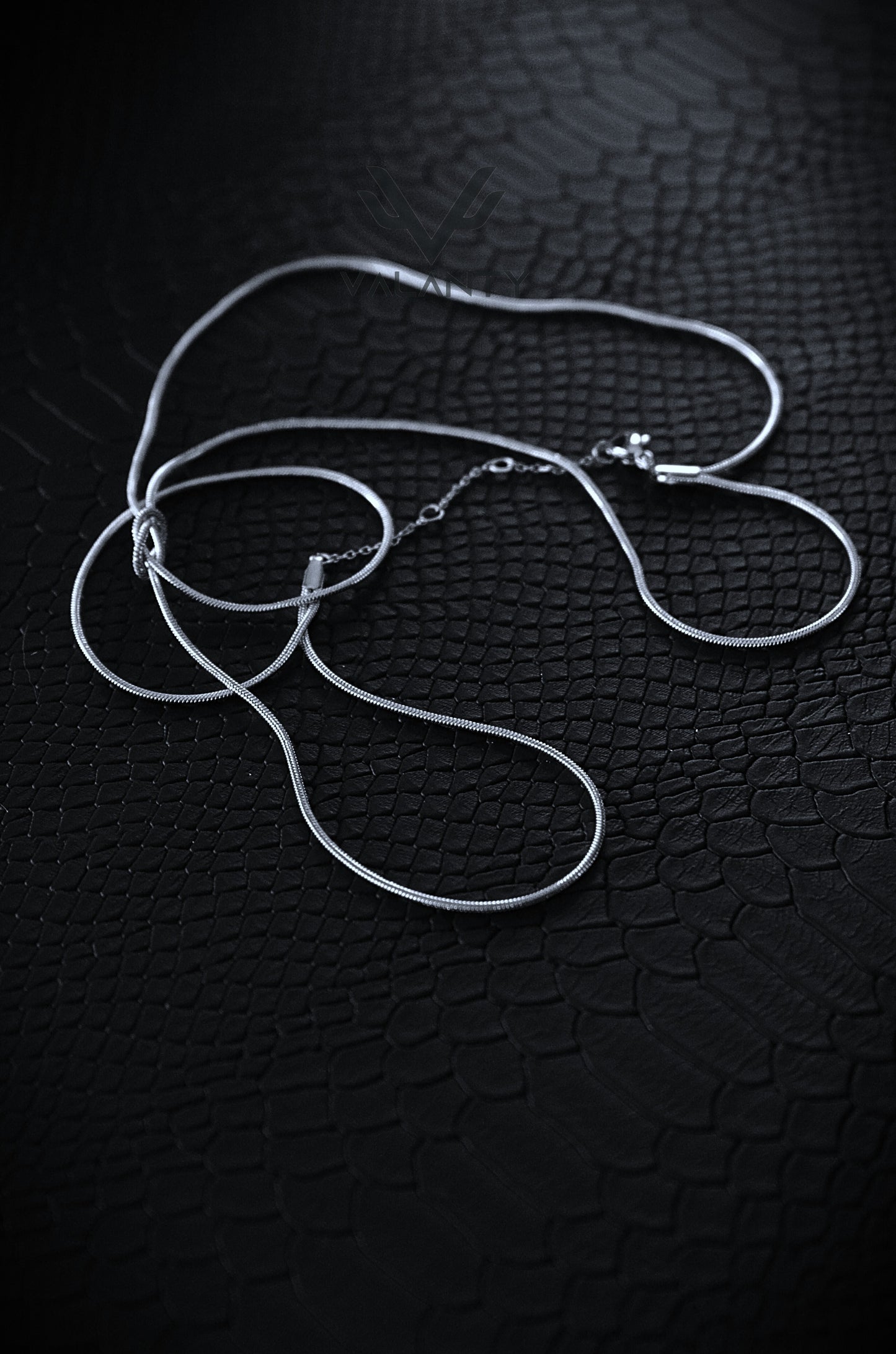 Minimalist Knotted Rope Necklace