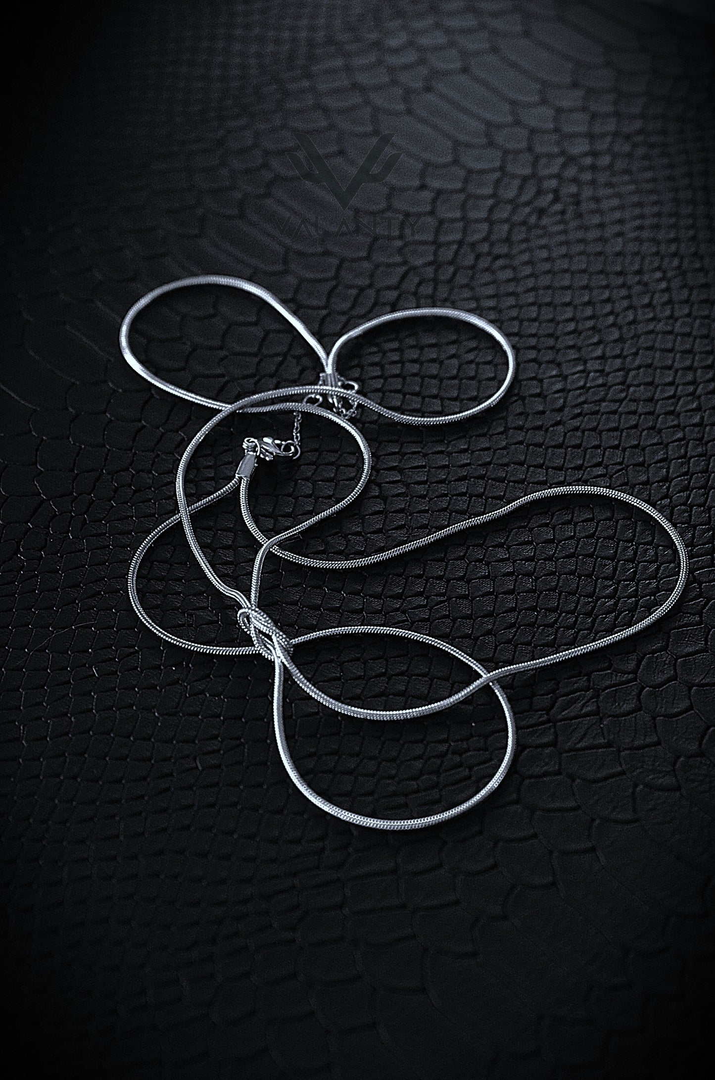 Minimalist Knotted Rope Necklace