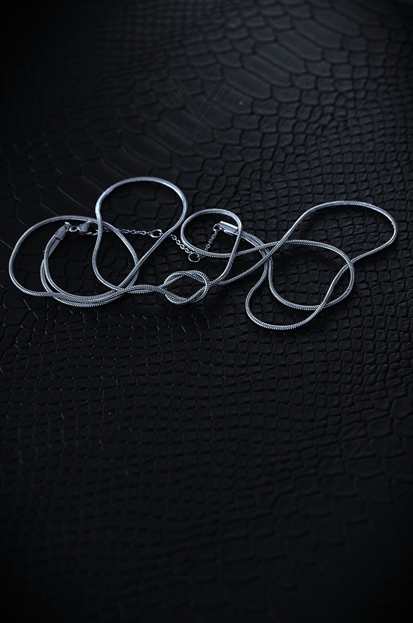 Minimalist Knotted Rope Necklace