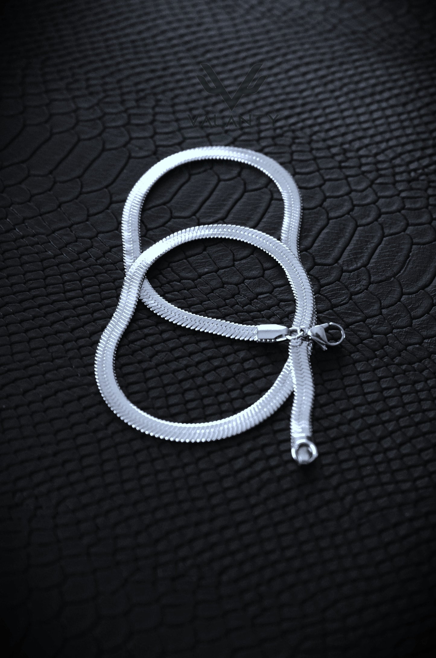 Choker Necklace