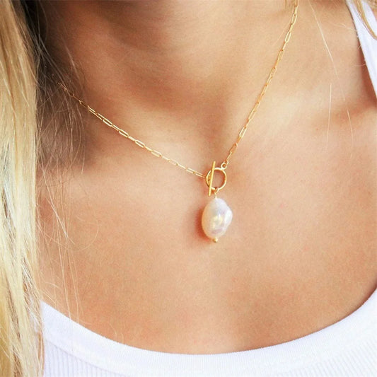 Irregular Pearl Necklace