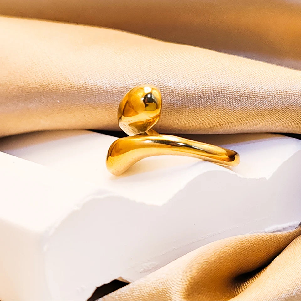 "Raindrop" Glossy Ring