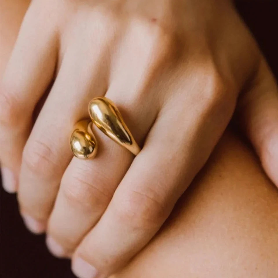 "Raindrop" Glossy Ring
