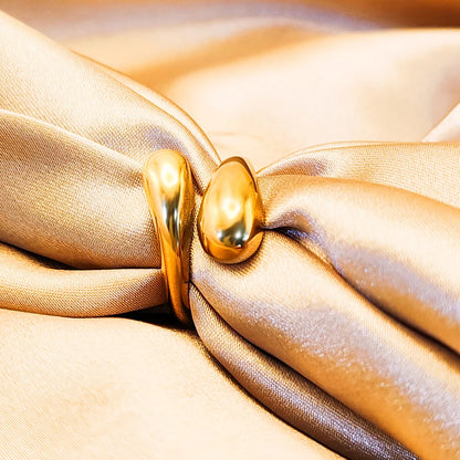 "Raindrop" Glossy Ring