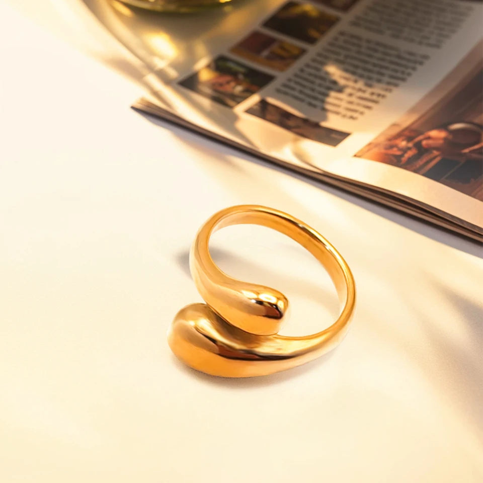 "Raindrop" Glossy Ring