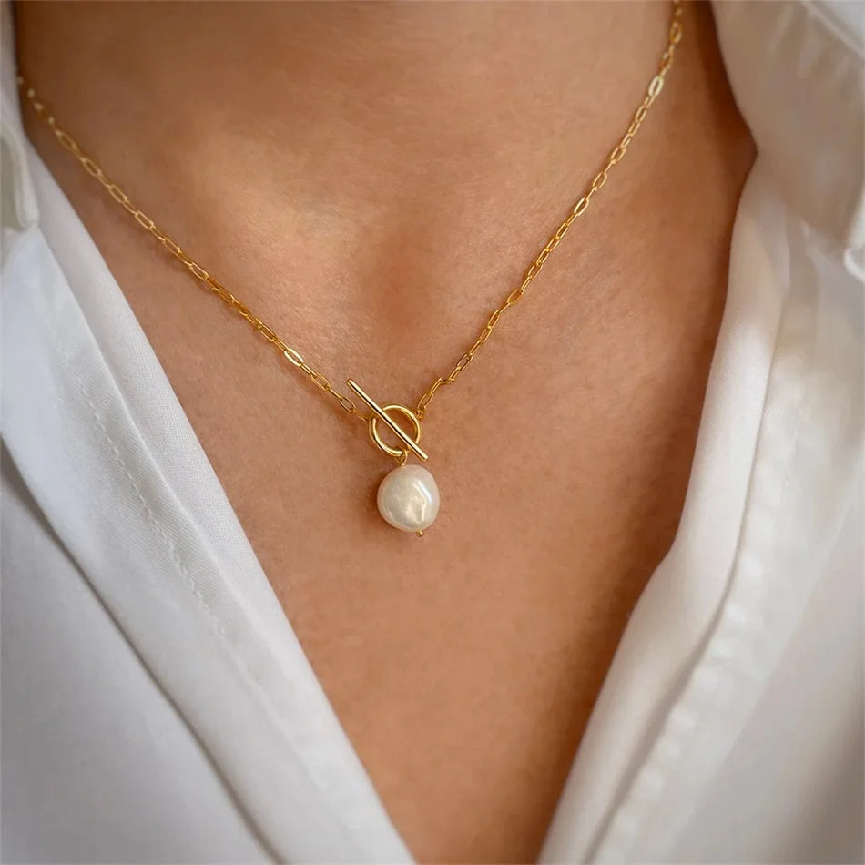Irregular Pearl Necklace