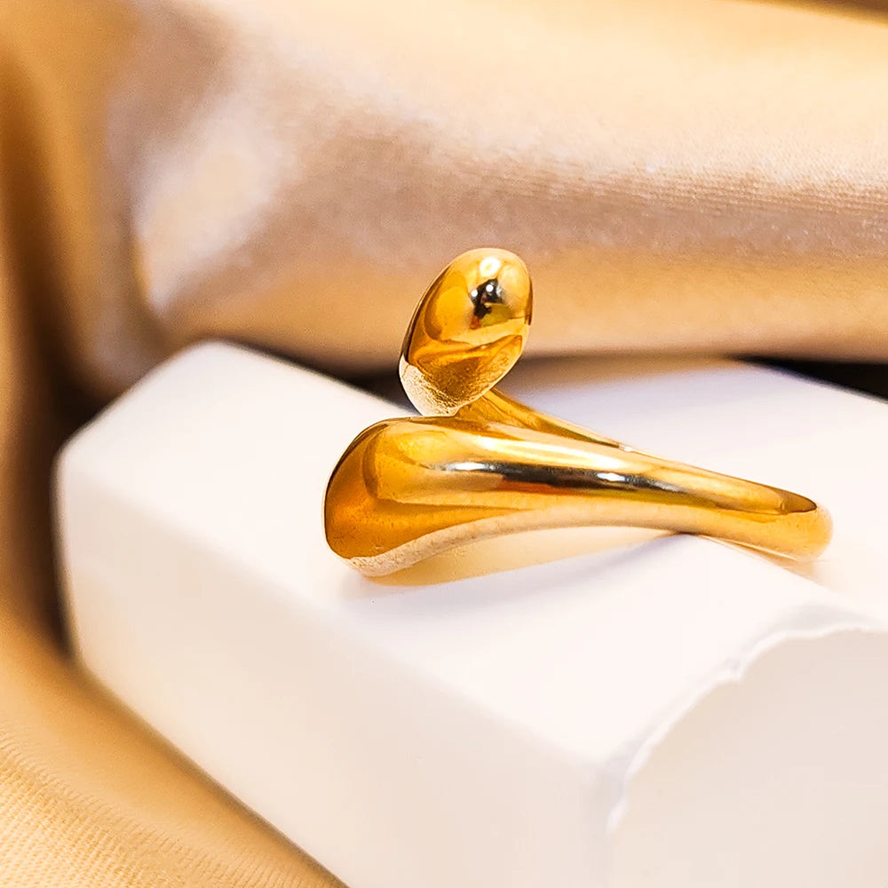 "Raindrop" Glossy Ring