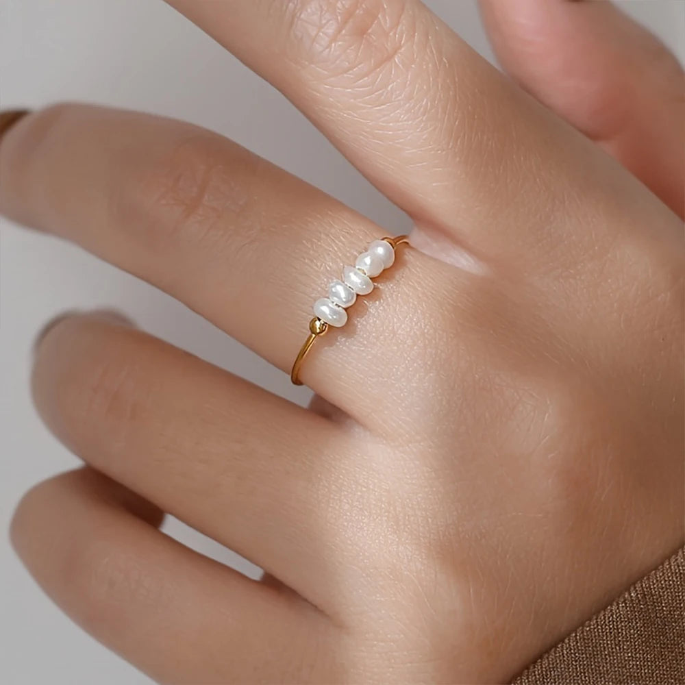 "Five Pearls" Ring