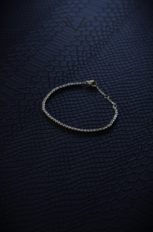 Minimalist Sparkling Bracelet