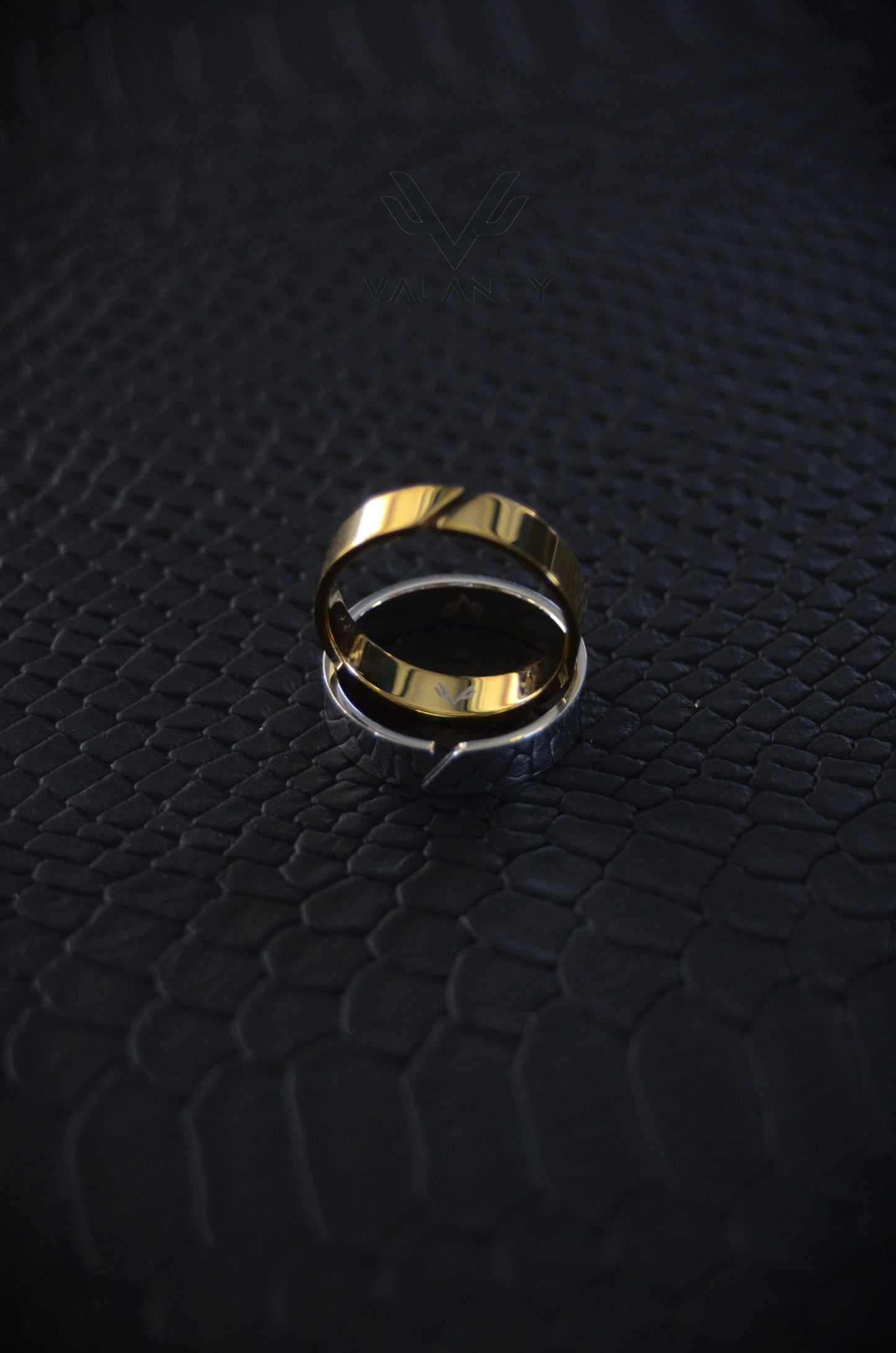 Minimalist Unisize Ring