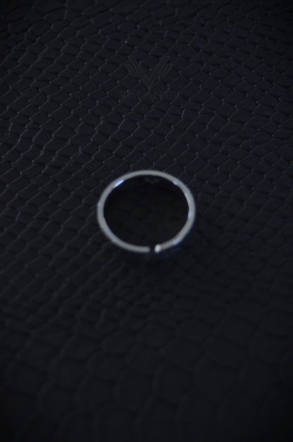 Minimalist Unisize Ring