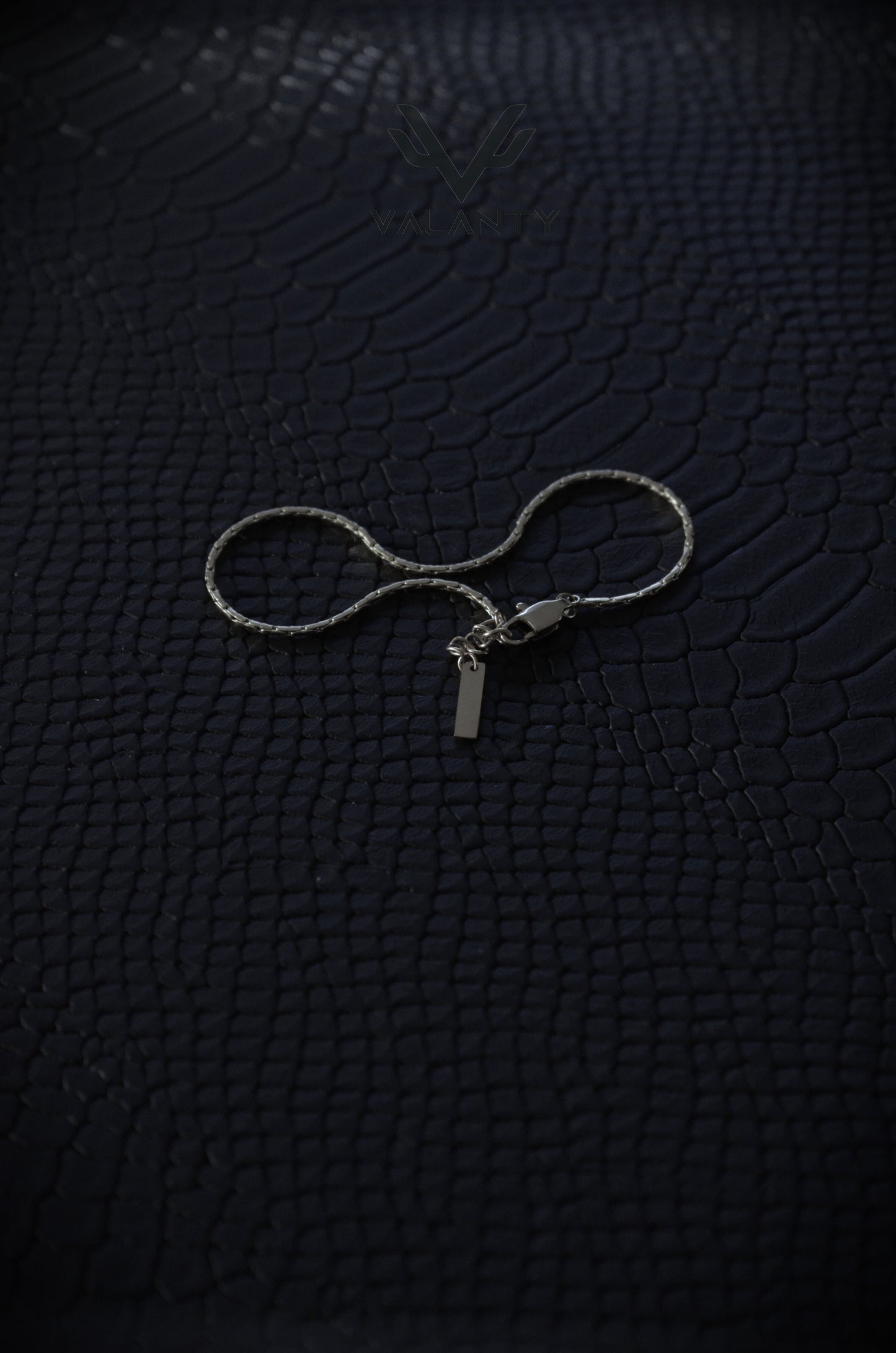 Minimalist Wire Bracelet